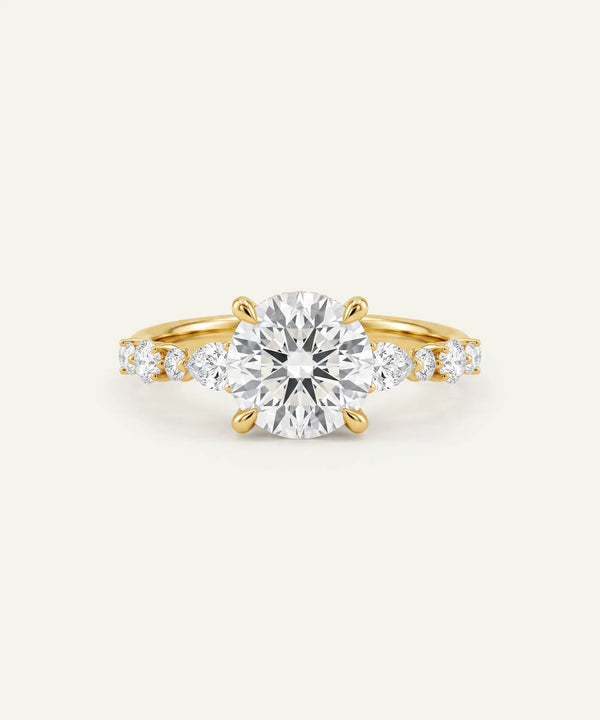 Novello Lab-grown Diamond Round Engagement Ring