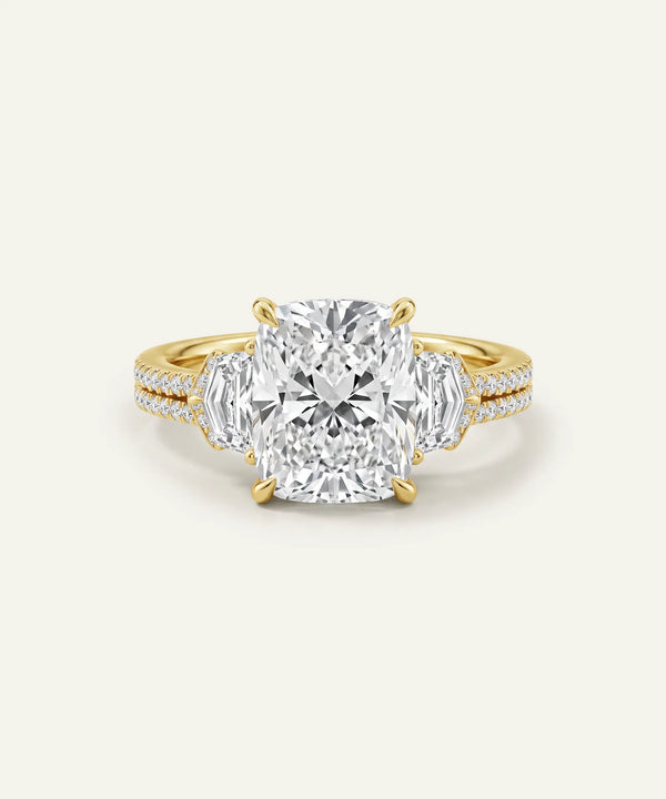 Novello Lab-grown Diamond Radiant Engagement Ring