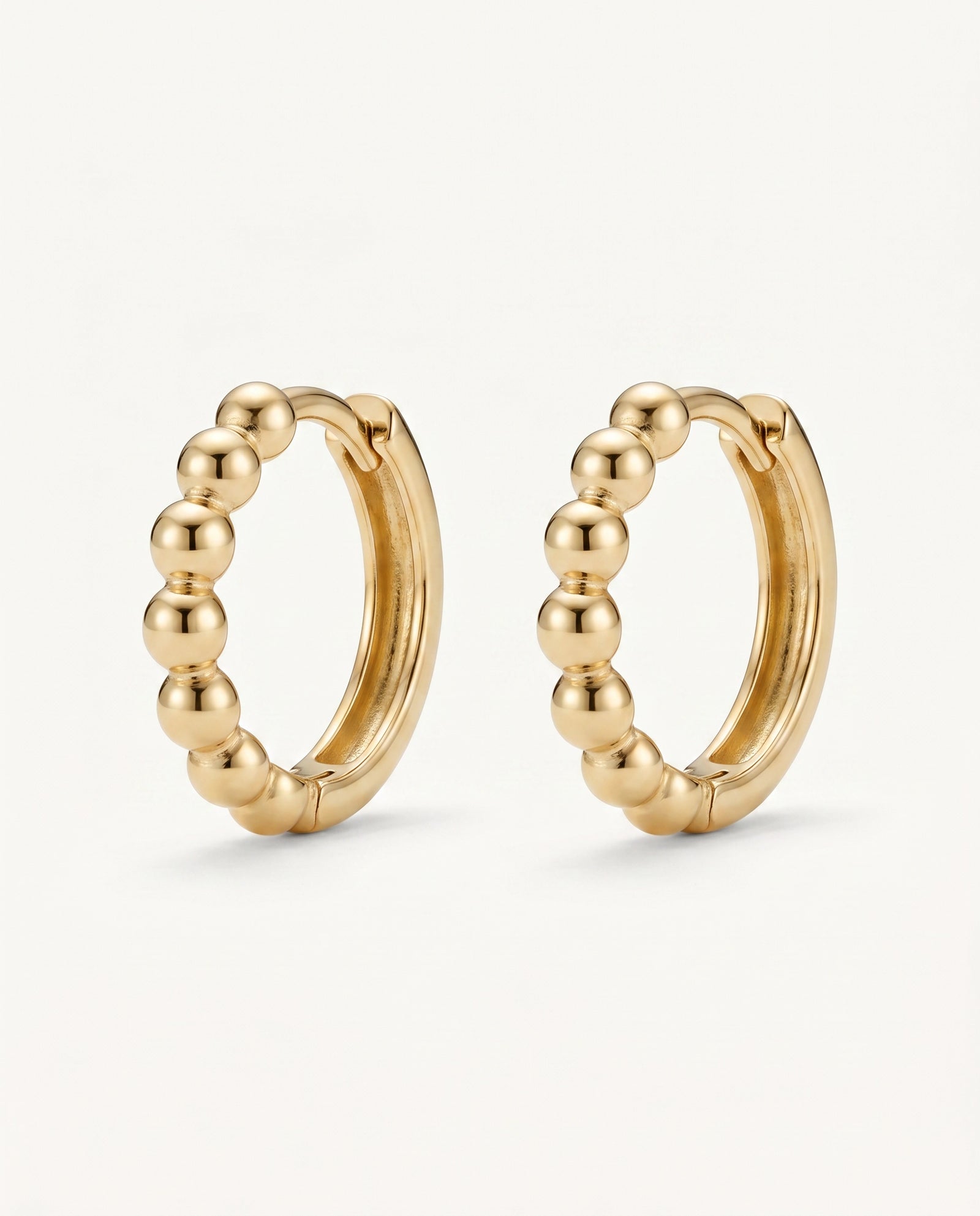 Oroventi Beaded Hoops