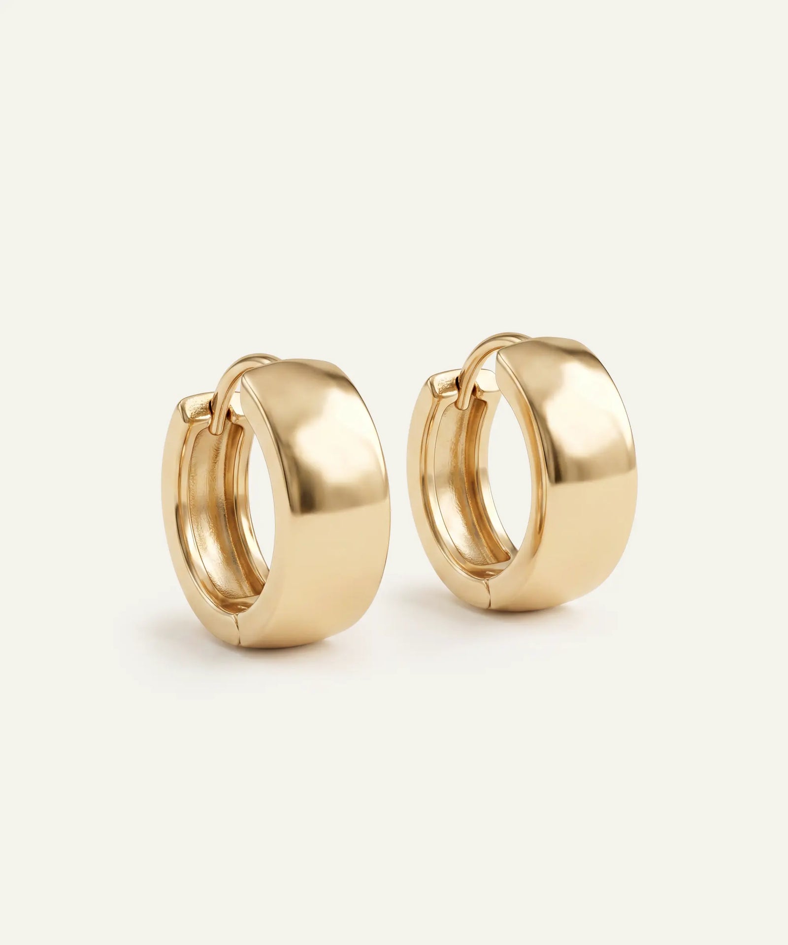 Oroventi Wide Flat Hoops