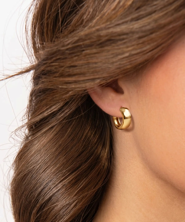 Oroventi Wide Flat Hoops