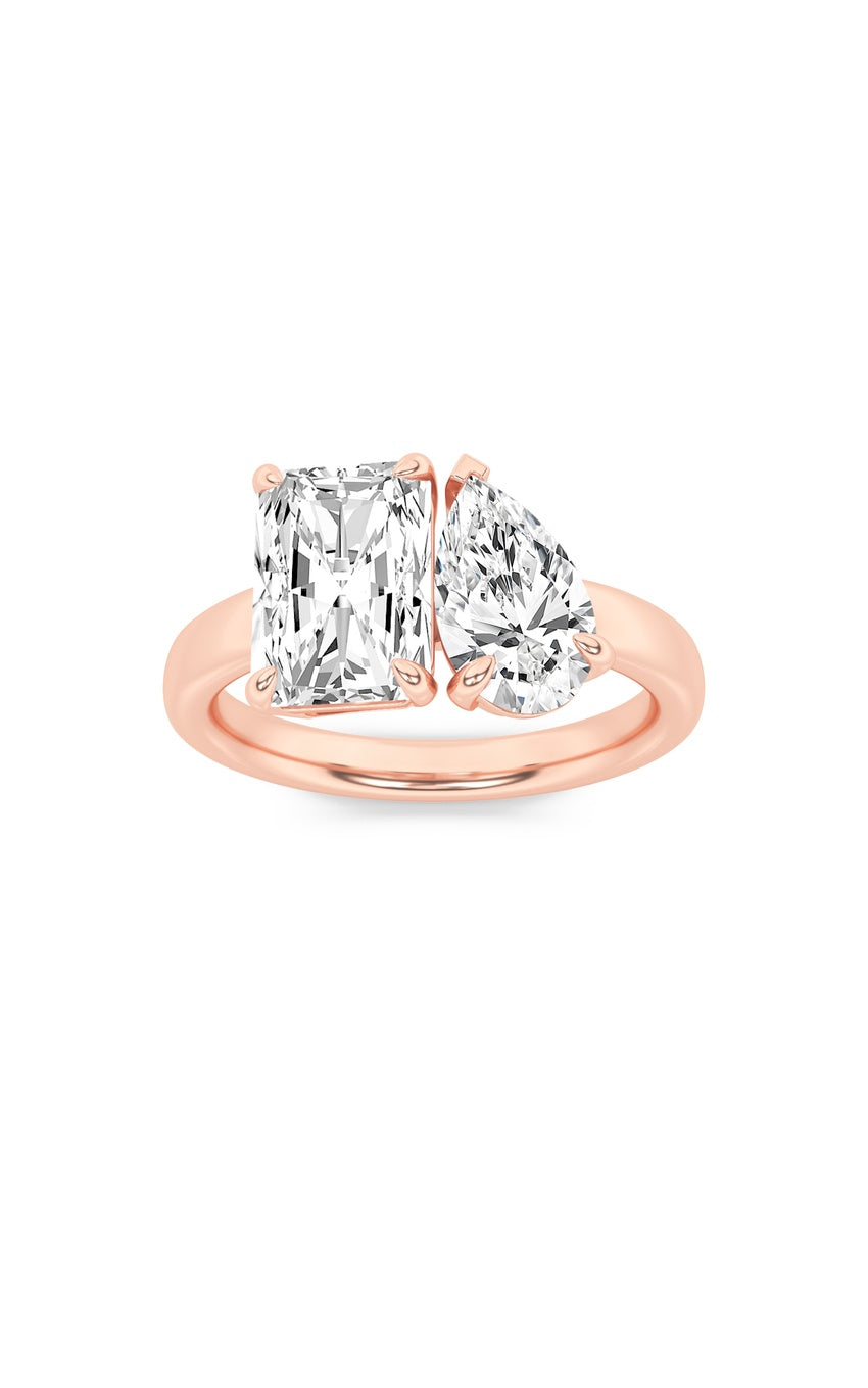 3Cttw Radiant Shaped Lab Grown Diamond (F/VS) Toiet Moi Fashiion Ring in 14K Gold