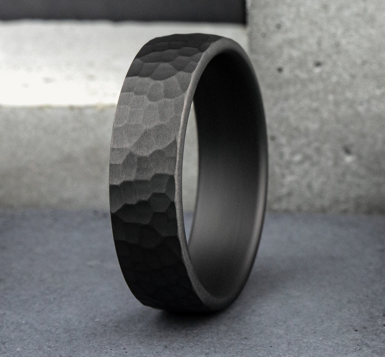 benchmark:ring_EUCF565591TA_4
