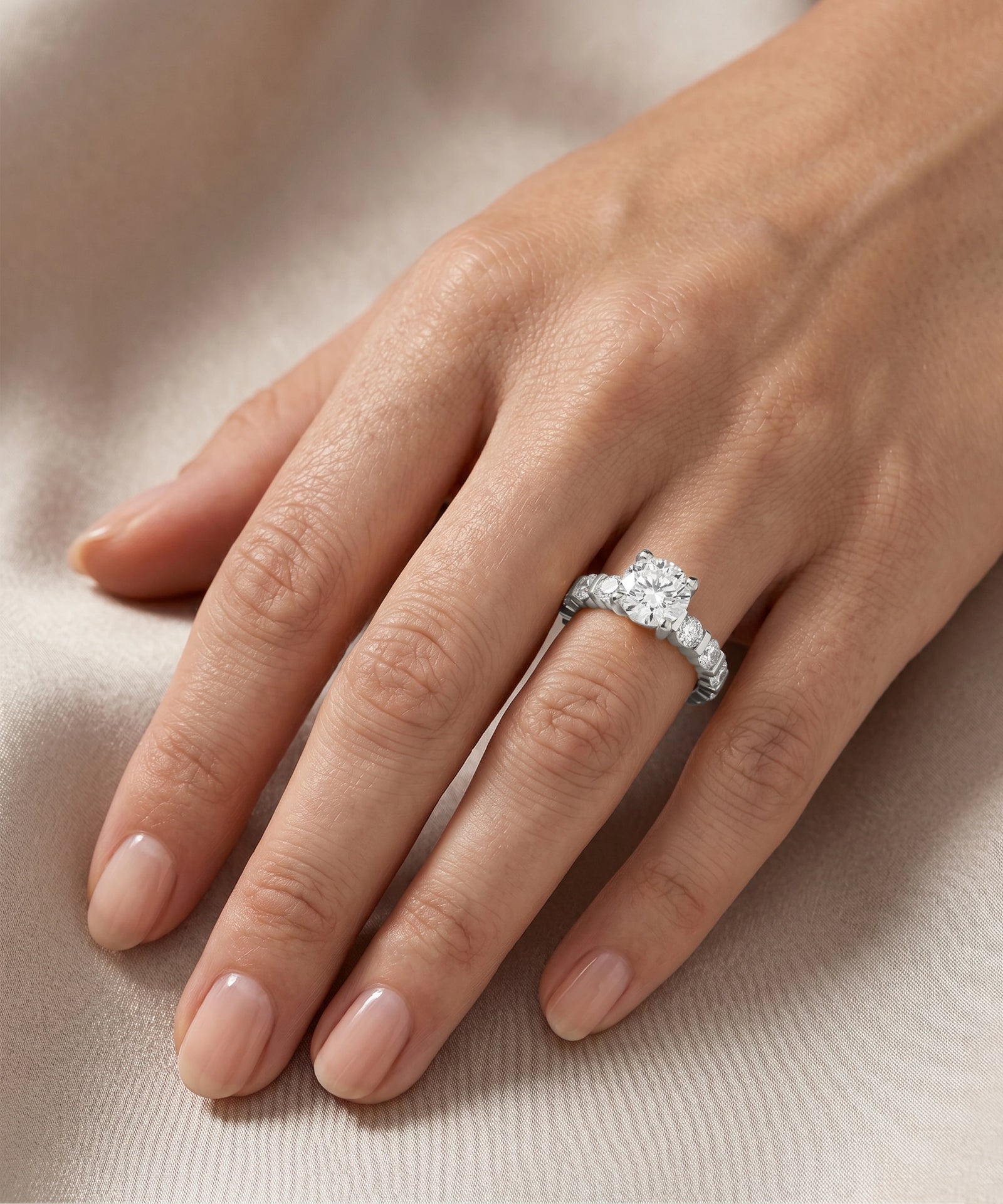 Ovani® Round Lab-grown Diamond Engagement Rings