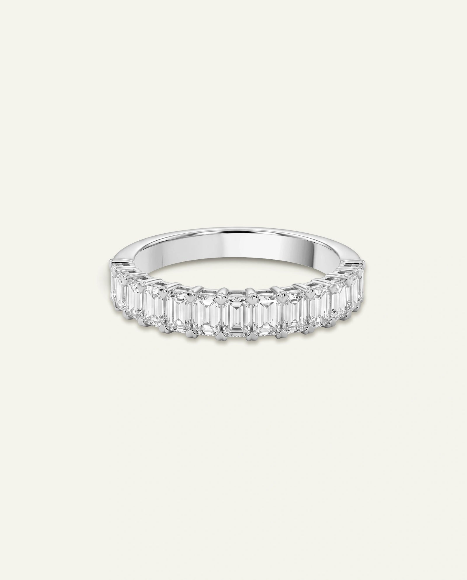 Novello Lab-grown Diamond Emerald Band