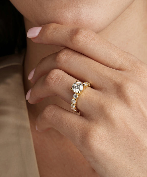 Ovani® Round Lab-grown Diamond Engagement Rings